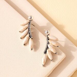 Ivory Western Fashion Earrings